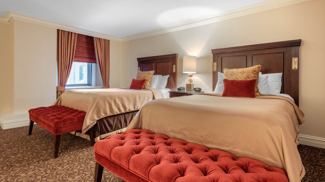 Photo of Bedroom in Downtown Pittsburgh