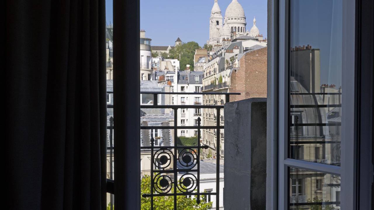 Photo of Bedroom in Pigalle