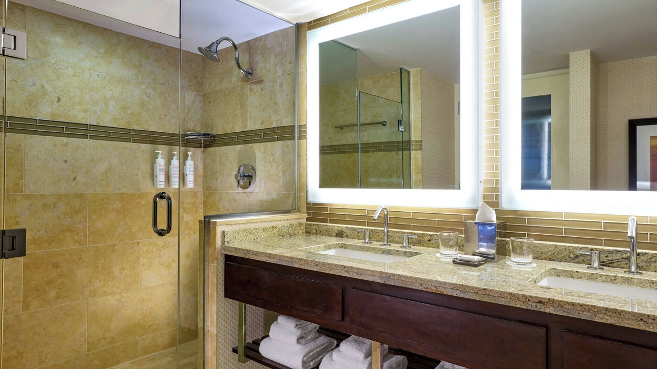 Photo of Others in O'Hare