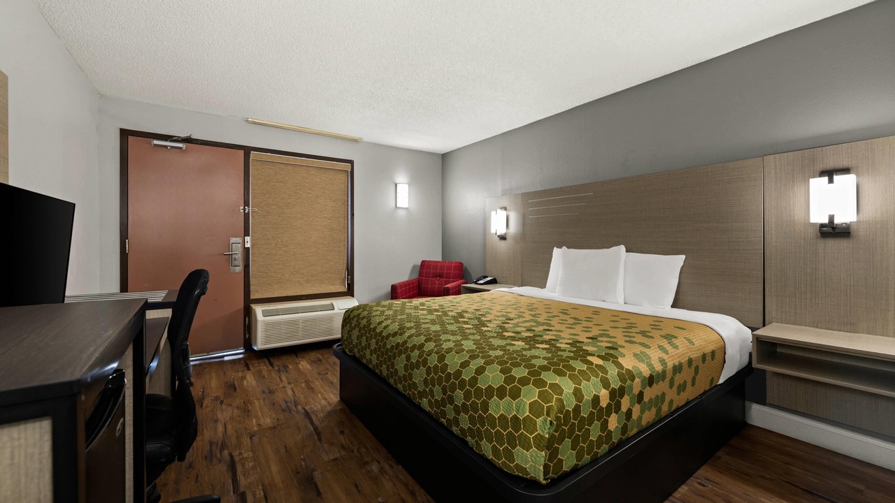 Photo of Bedroom in Dumbarton