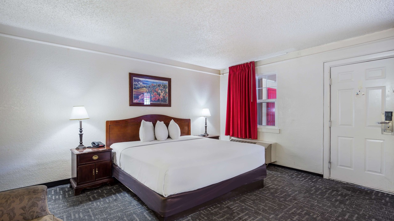 Photo of Bedroom in Dupont