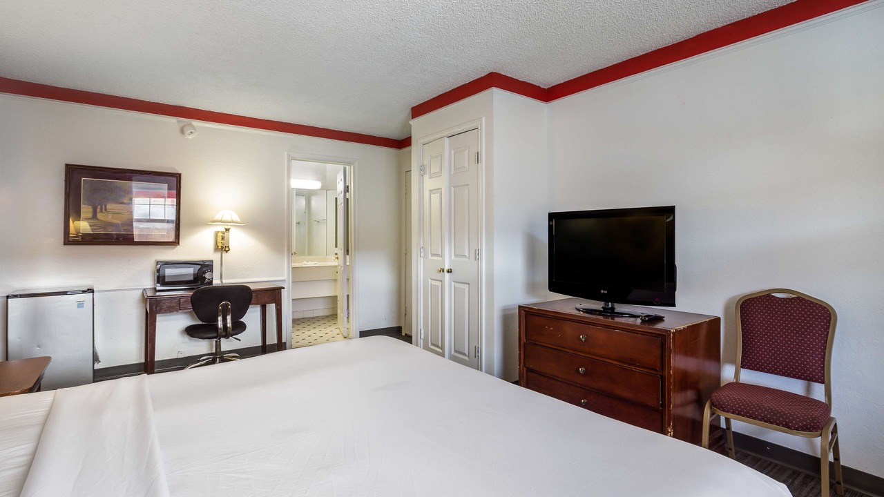 Photo of Bedroom in Dupont