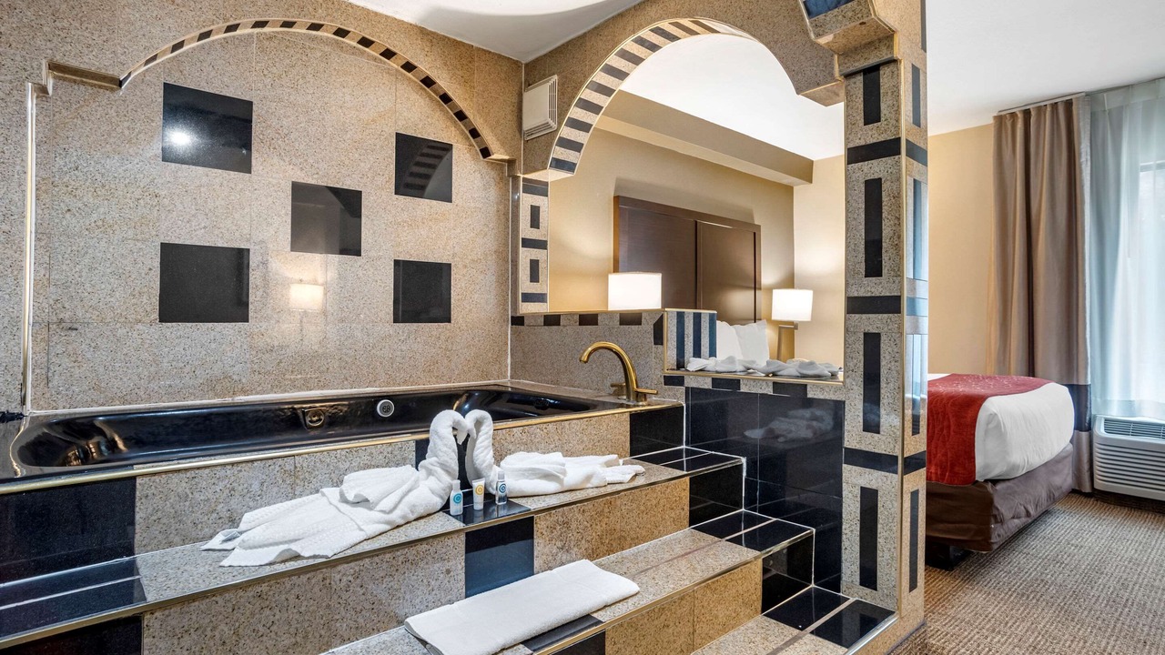 Photo of Bedroom in Parkville