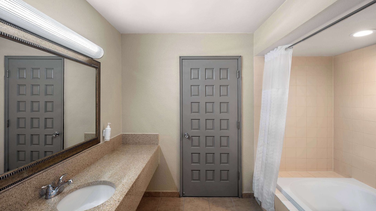 Photo of Bathroom in Klamath Falls