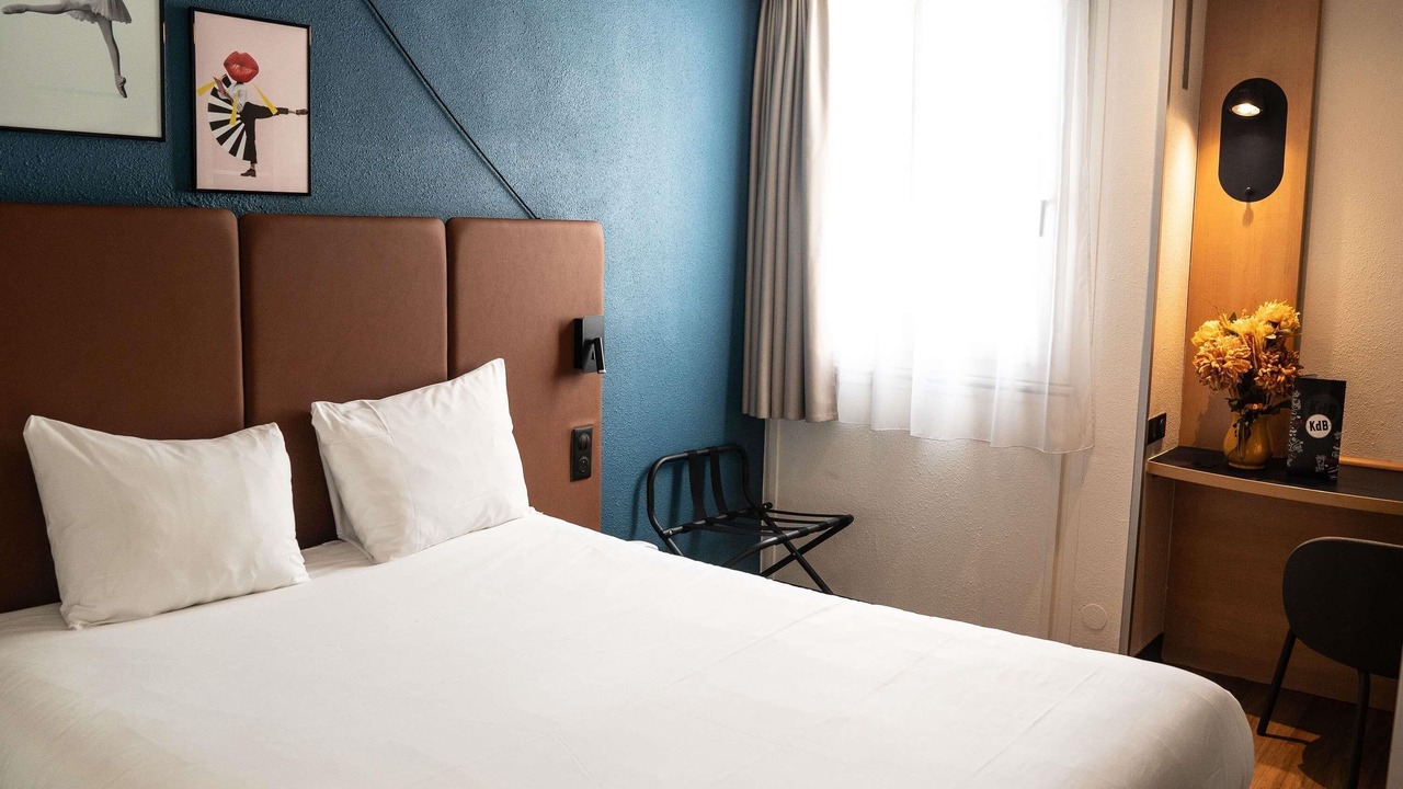 Photo of Bedroom in Saint-Denis