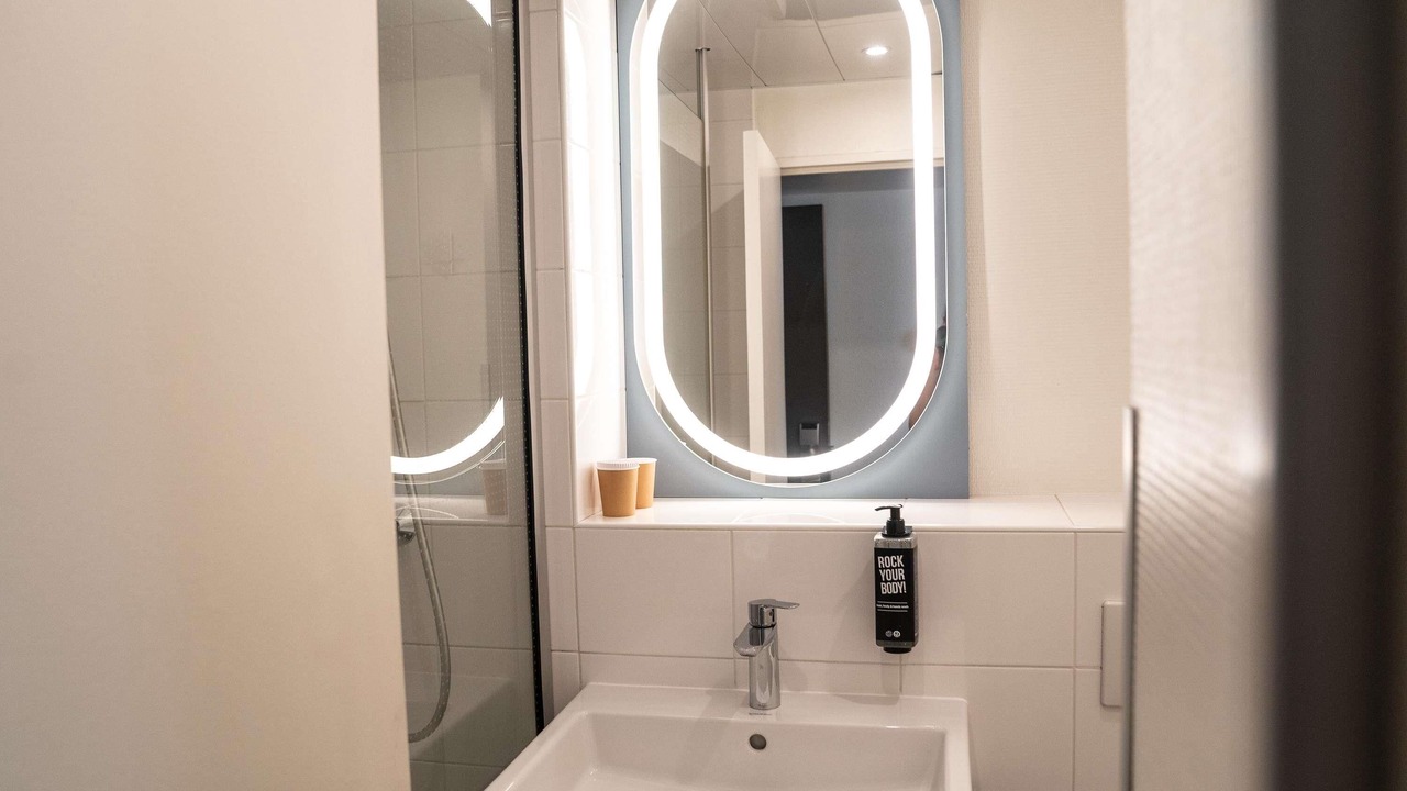 Photo of Bedroom in Saint-Denis