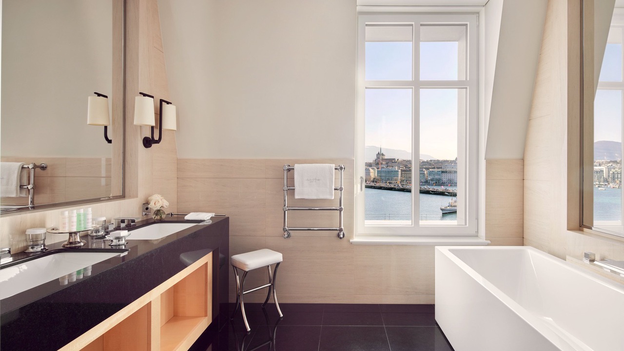 Photo of Bathroom in Downtown Geneva