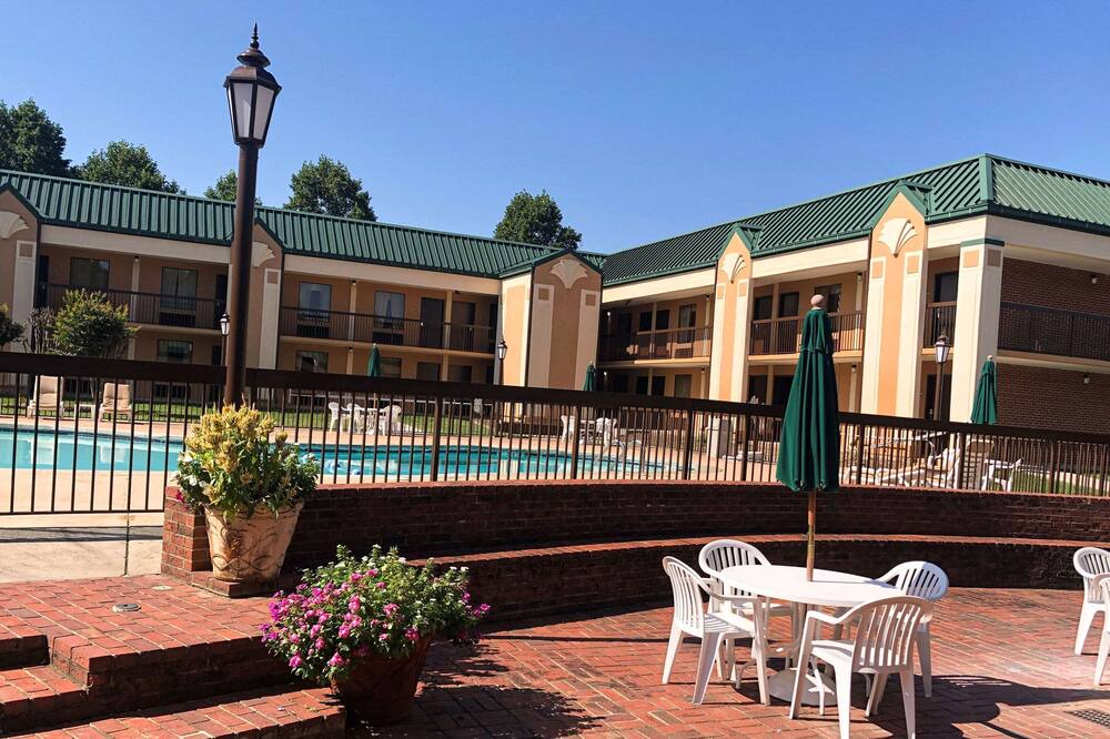 Photo of Outdoor in Morganton