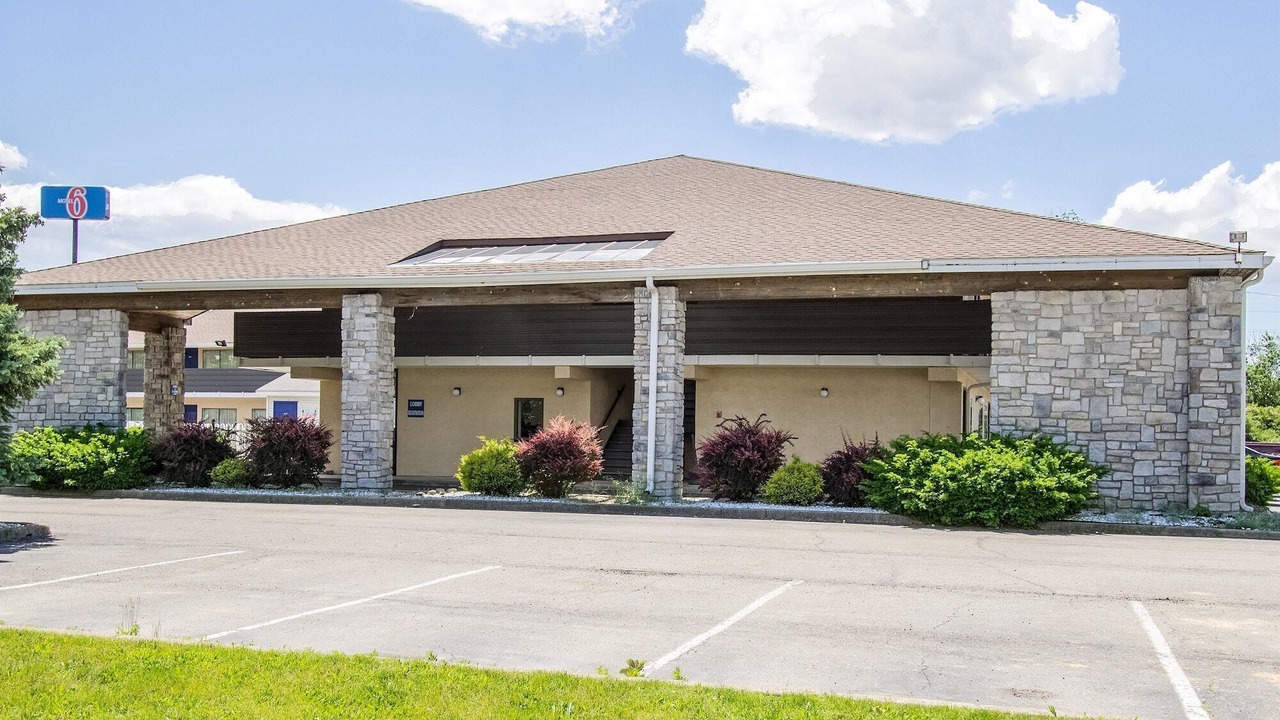 Photo of Outdoor in Ashland