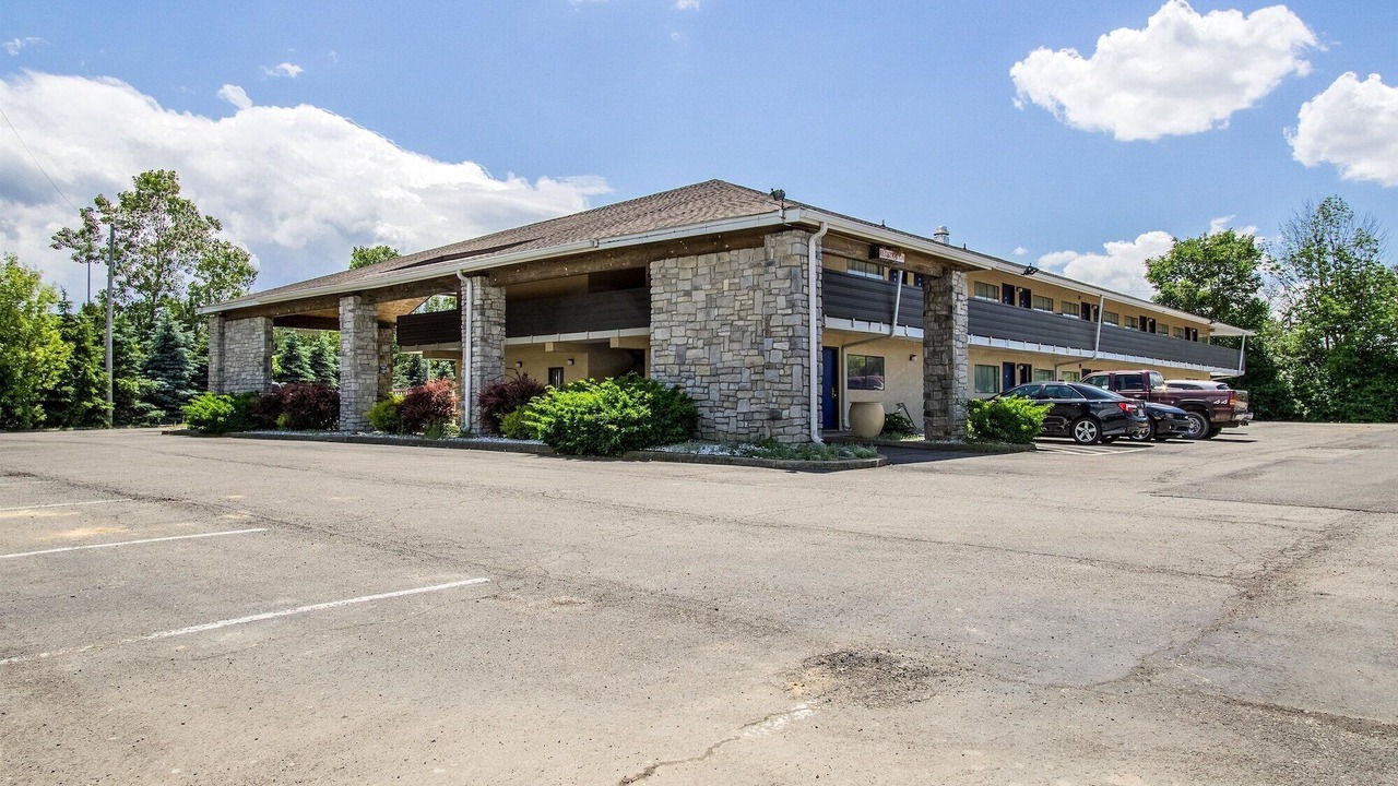 Photo of Outdoor in Ashland