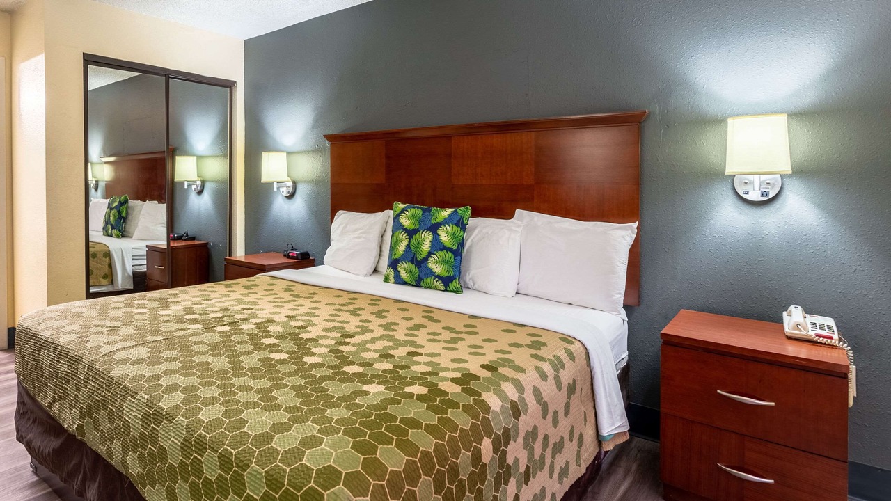 Photo of Bedroom in Allison