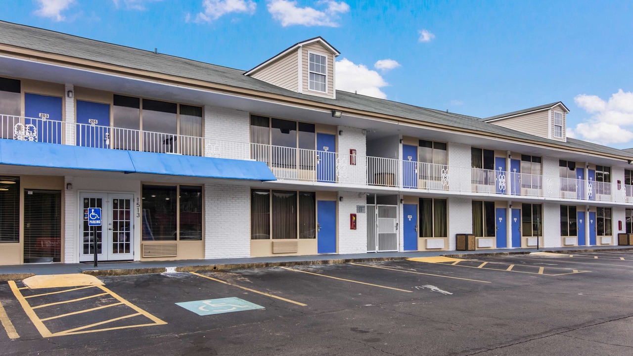 Photo of Outdoor in LaGrange