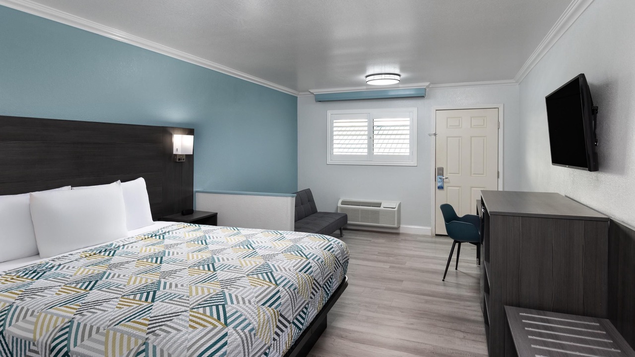 Photo of Bedroom in Lemoore