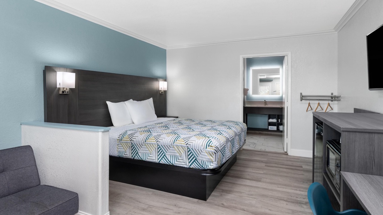 Photo of Bedroom in Lemoore