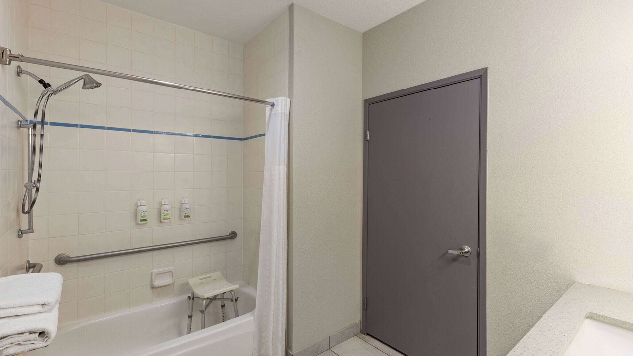 Photo of Bathroom in Moses Lake