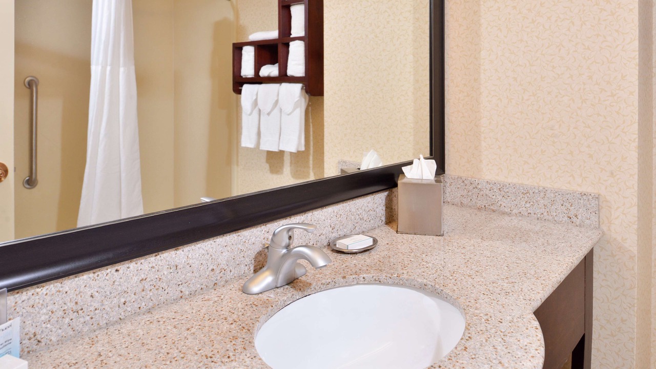 Photo of Bathroom in Jolivue