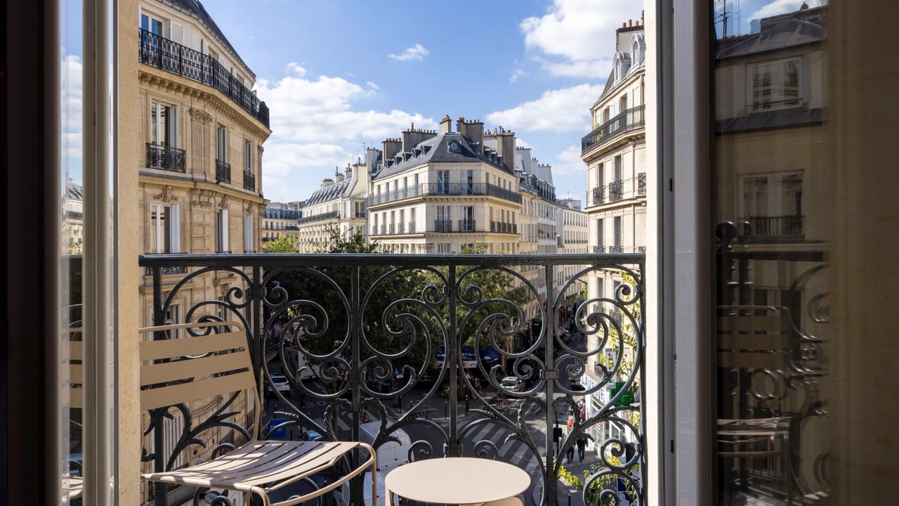 Photo of Patio Balcony in 9th Arrondissement
