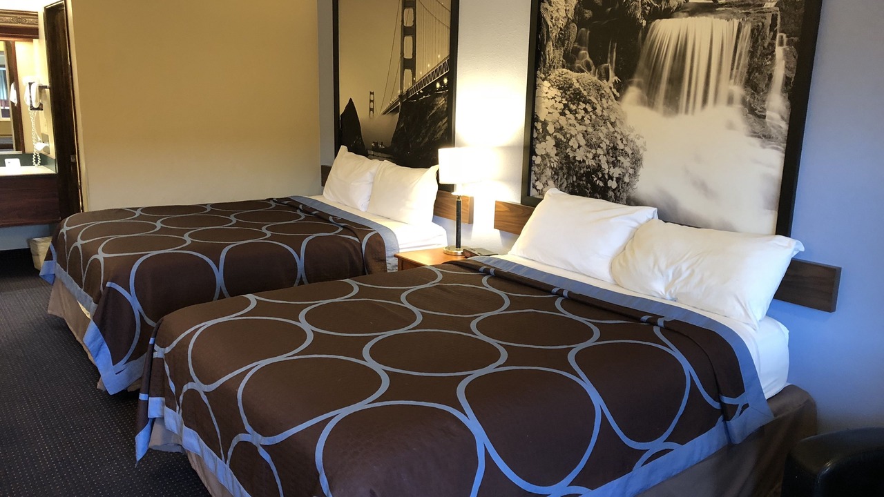 Photo of Others in Albany