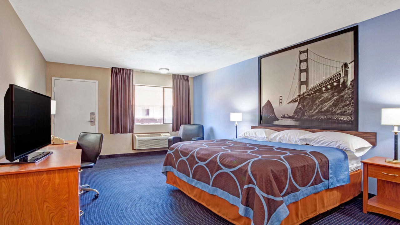 Photo of Others in Albany