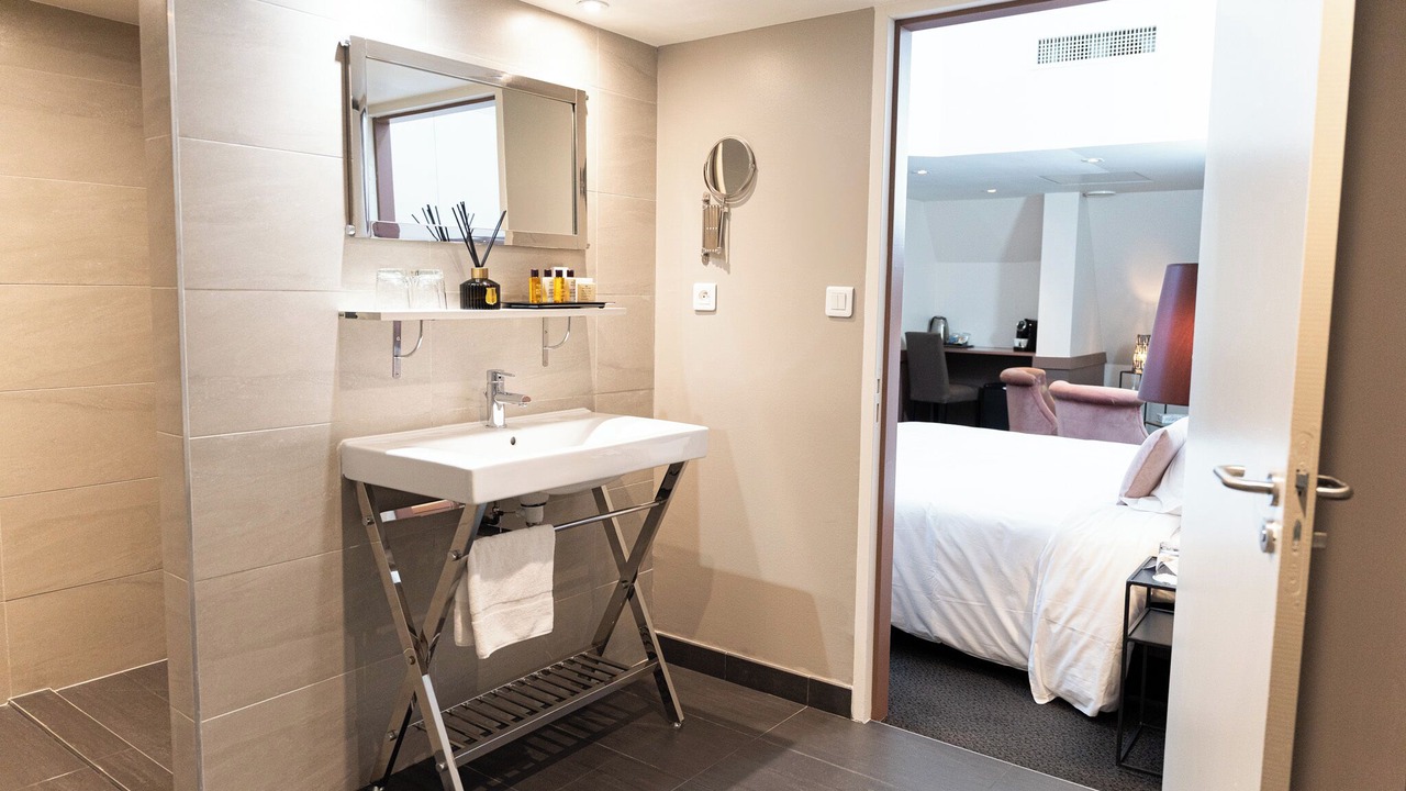 Photo of Bathroom in Intra Muros