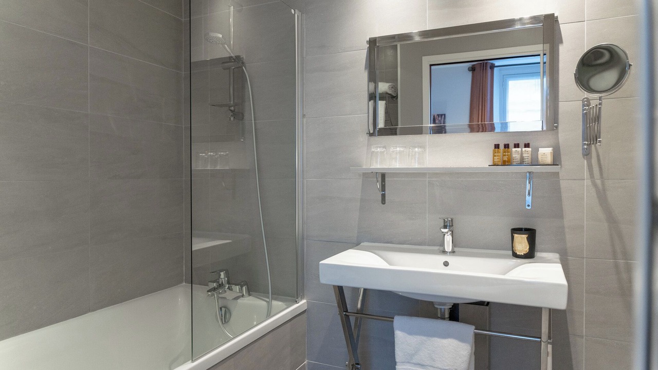 Photo of Bathroom in Intra Muros