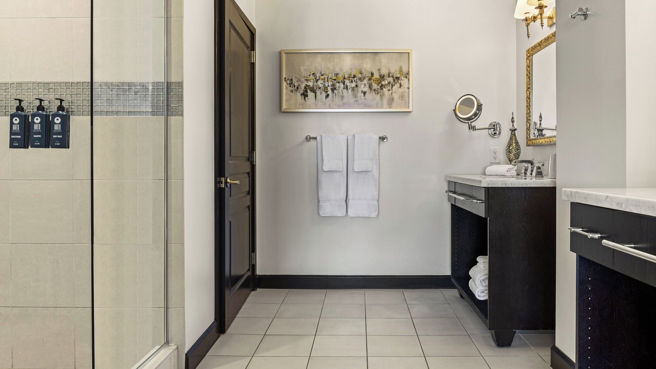 Photo of Others in Lower Nob Hill