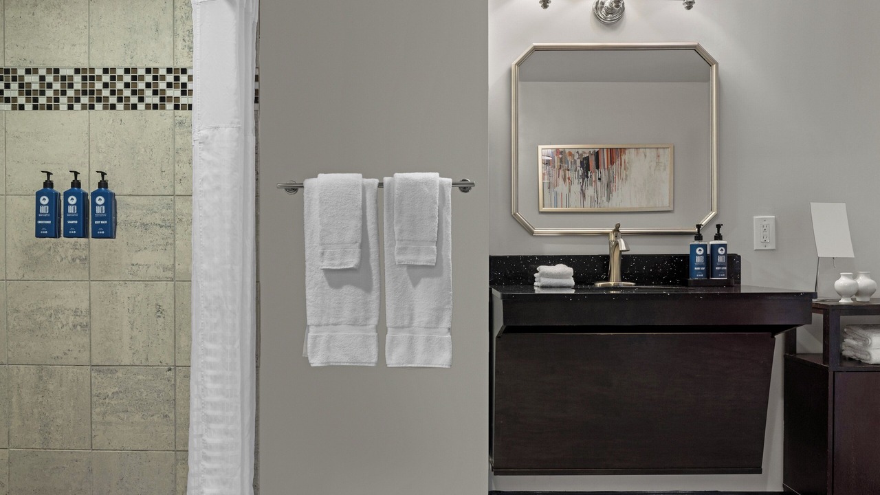 Photo of Others in Lower Nob Hill