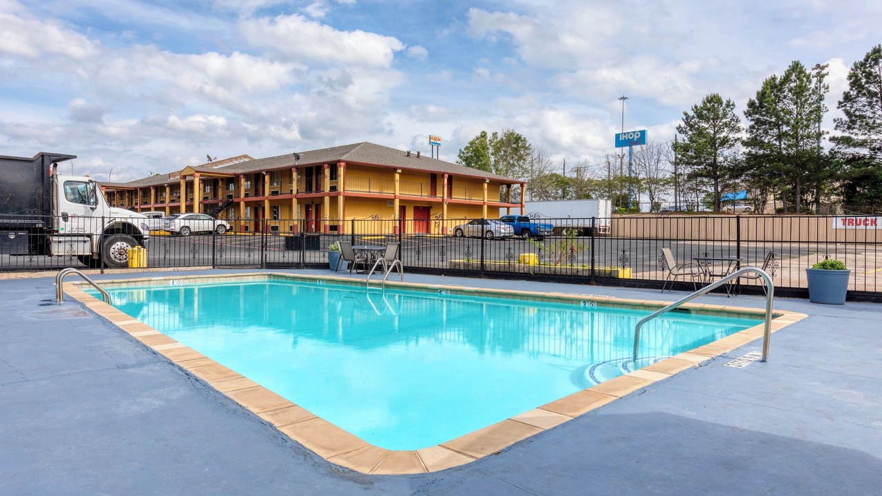 Photo of Outdoor in Marshall