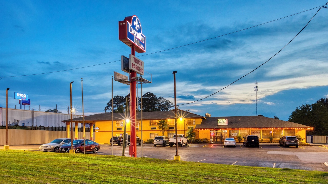 Photo of Outdoor in Marshall