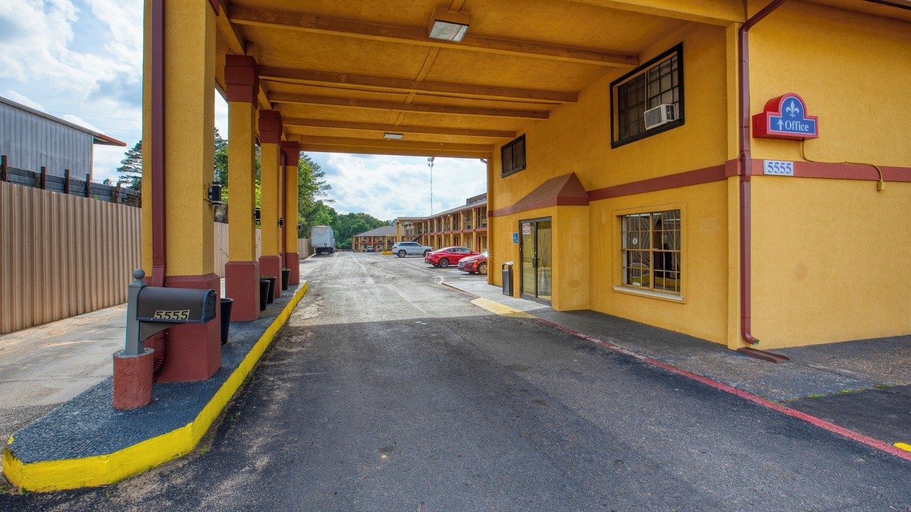 Photo of Outdoor in Marshall