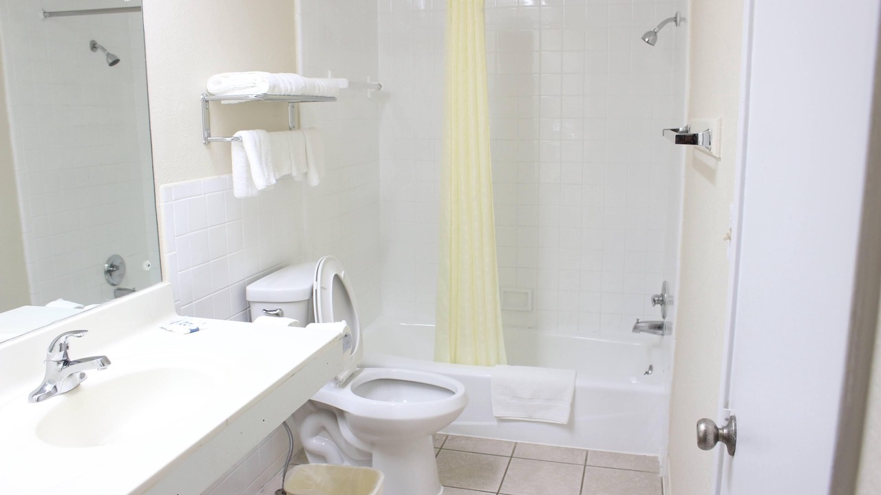 Photo of Bathroom in Pratt