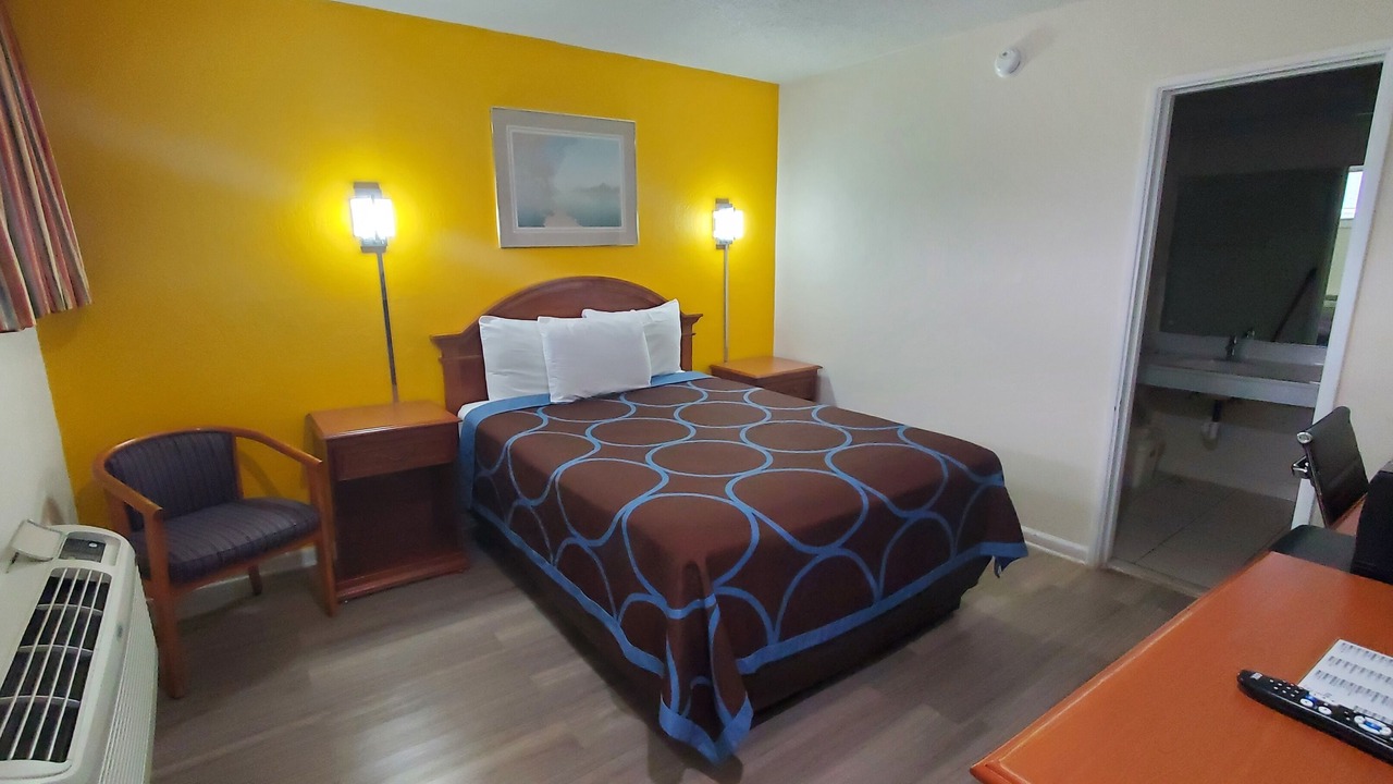 Photo of Bedroom in Pratt