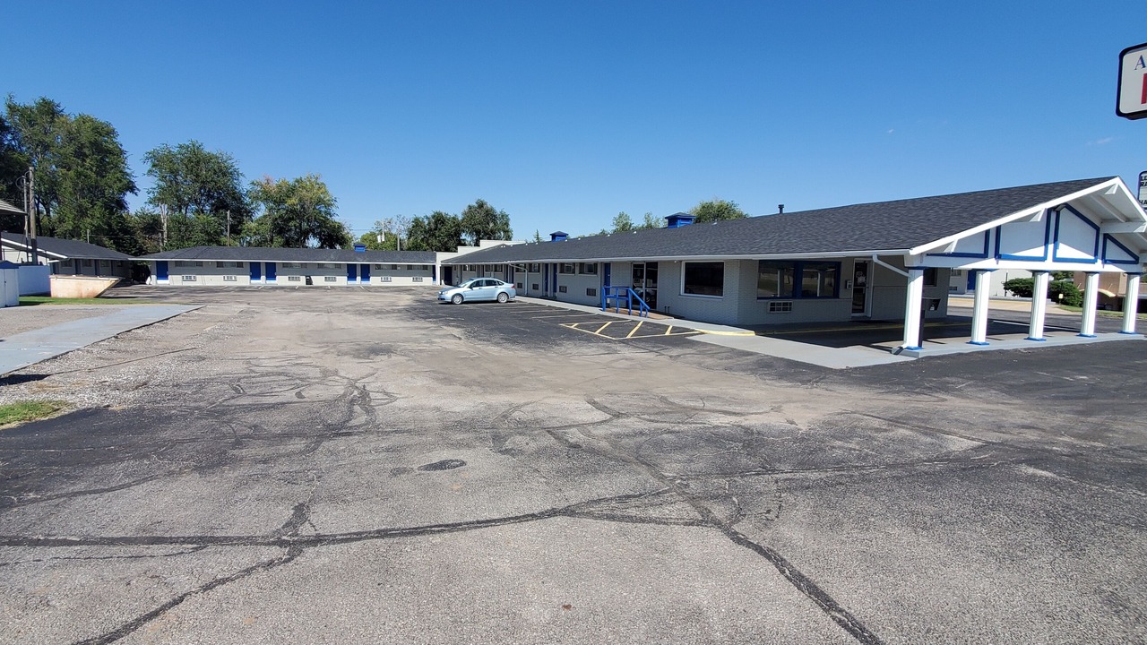 Photo of Outdoor in Pratt