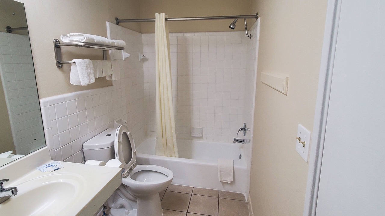 Photo of Bathroom in Pratt