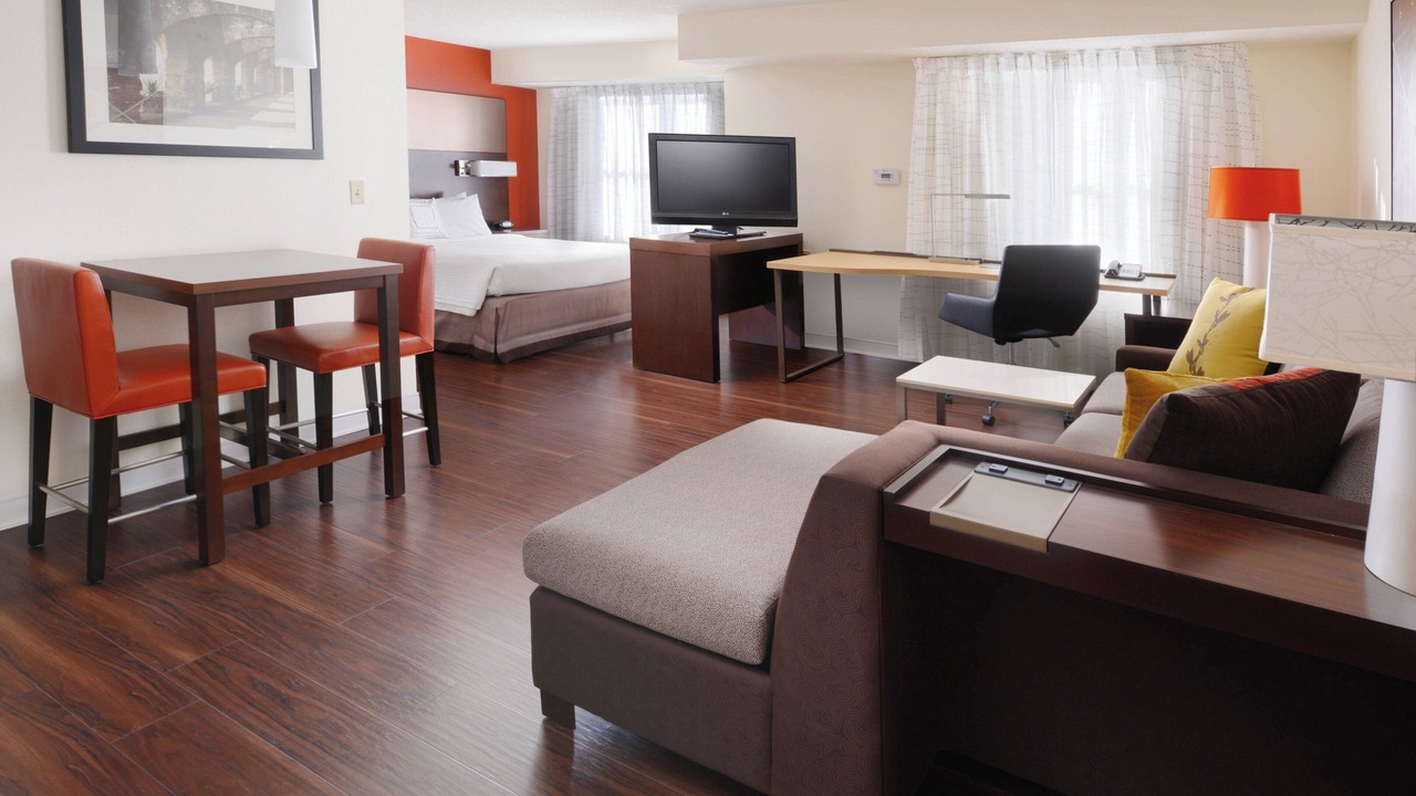 Photo of Bedroom in Oak Park - Northwood