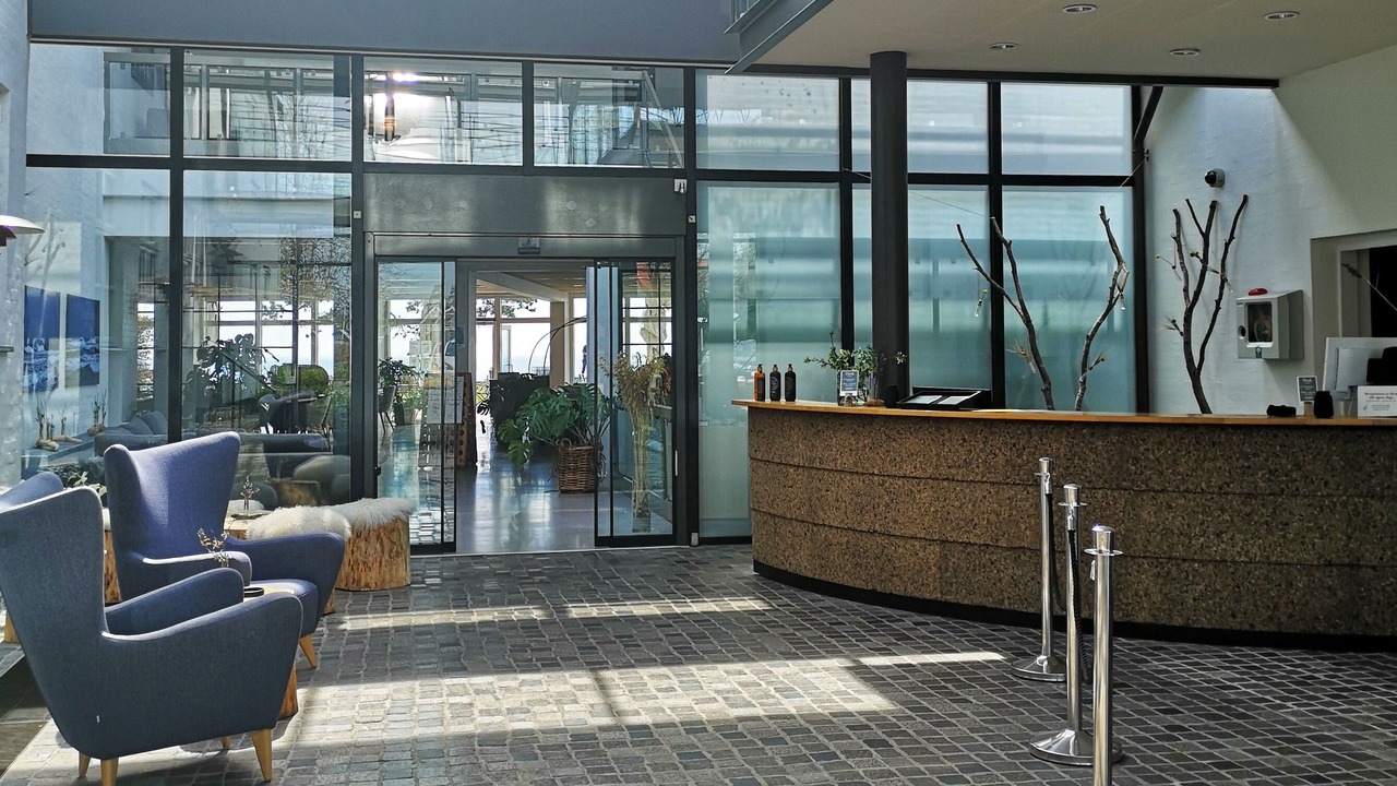 Photo of Others in Ronne