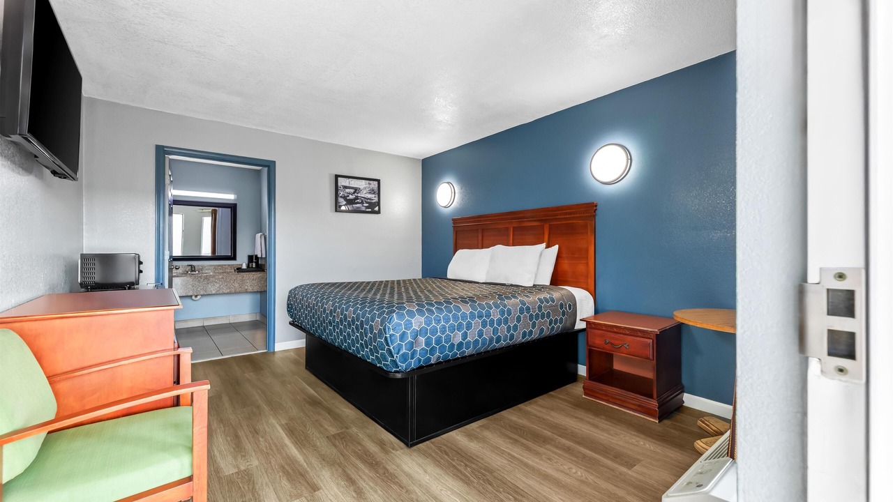 Photo of Bedroom in Indianola