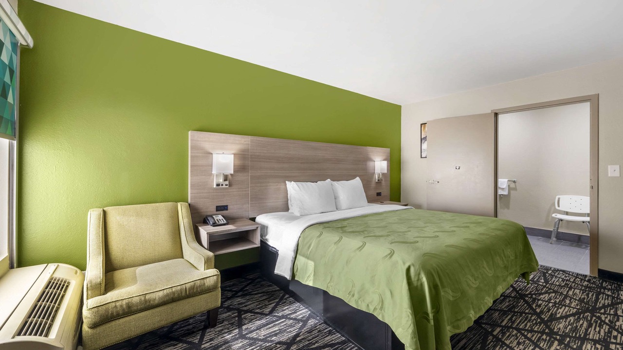 Photo of Bedroom in Jackson