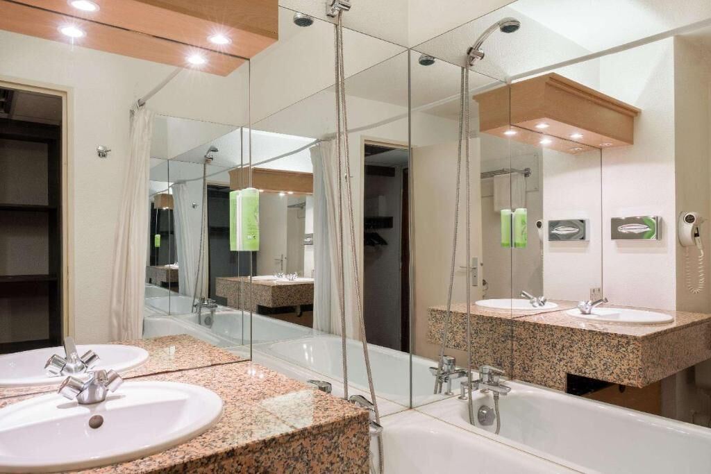 Photo of Bathroom in Ramonville-Saint-Agne