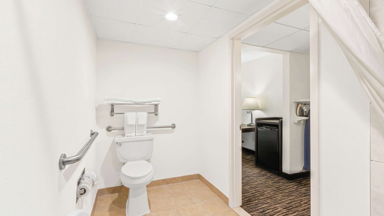 Photo of Bedroom in Hazlet