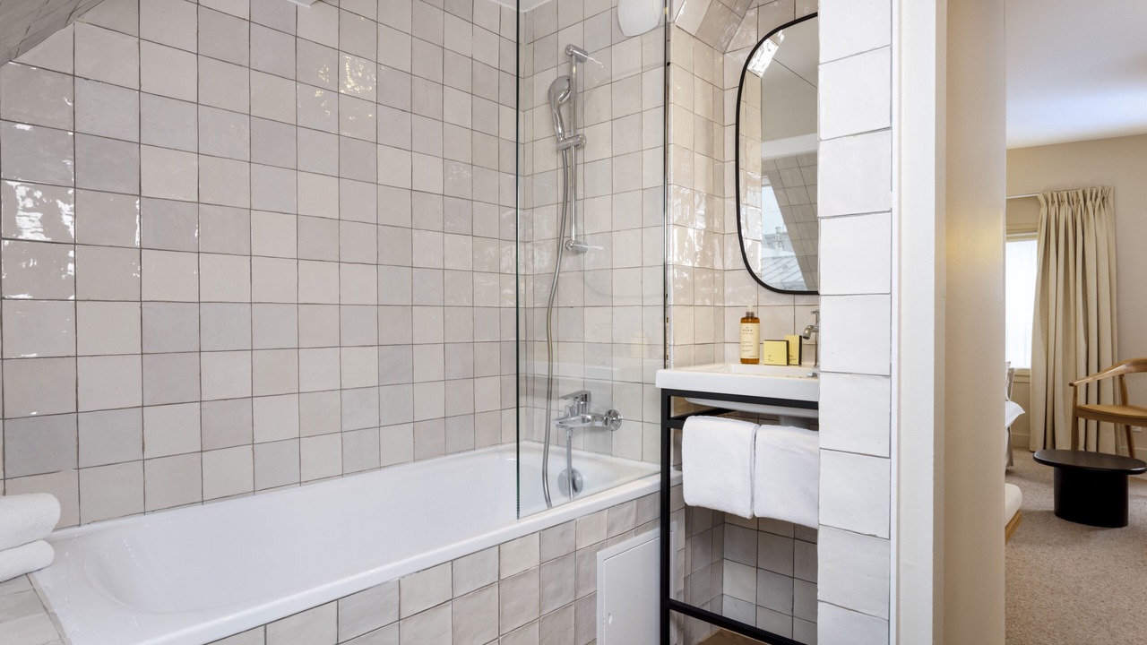 Photo of Bathroom in Quartier du Faubourg-Montmartre