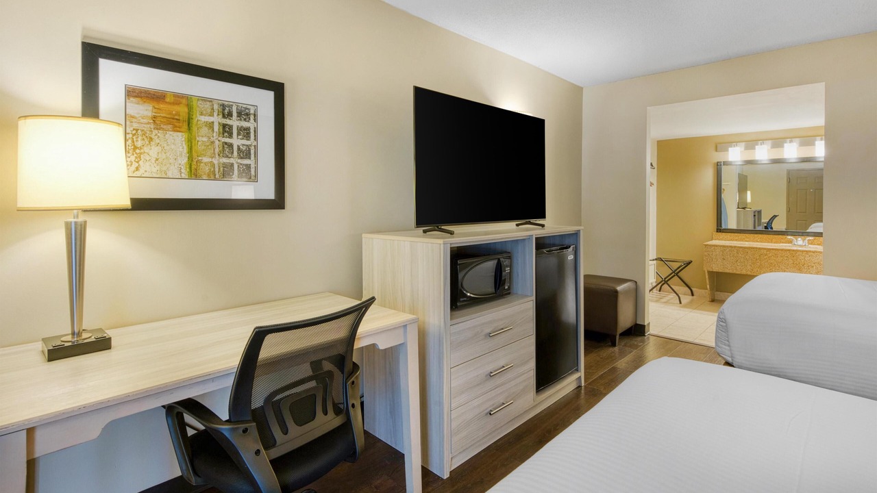 Photo of Bedroom in Lakeview