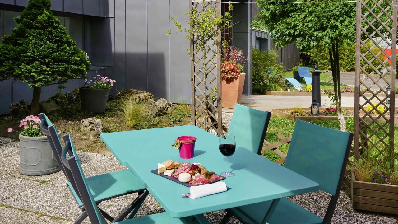 Photo of Others in Nemours