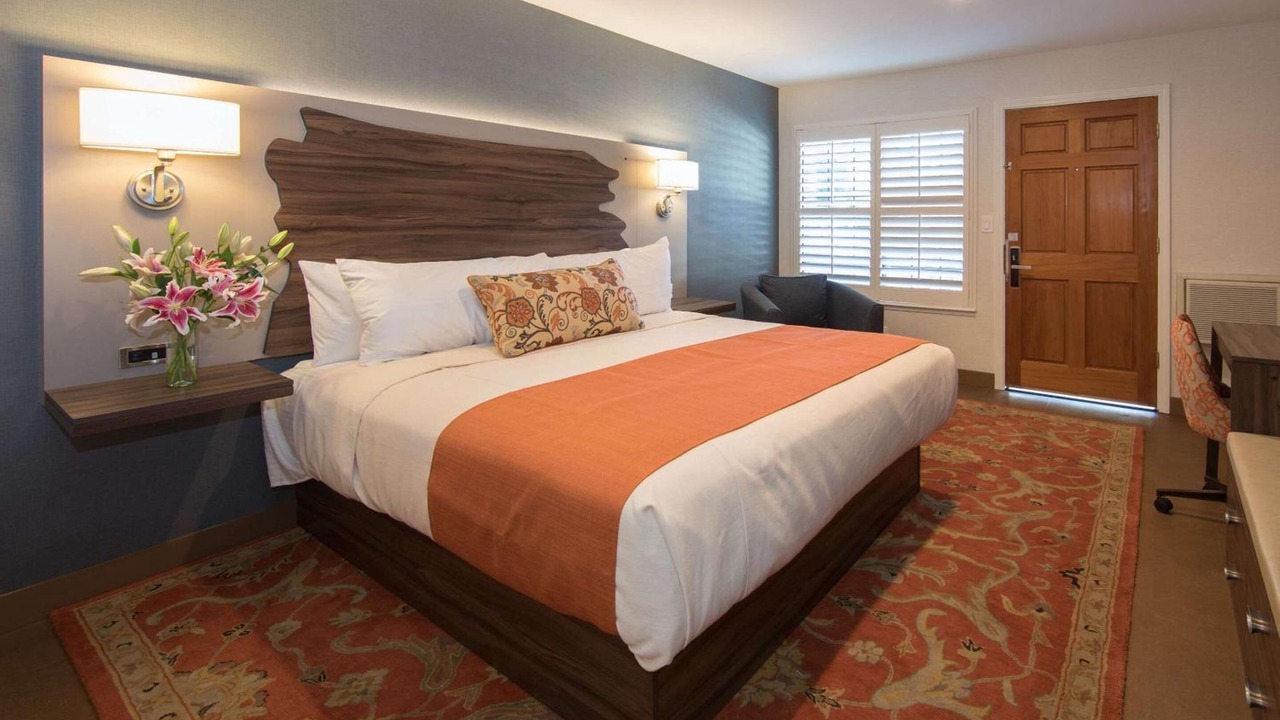 Photo of Others in Downtown