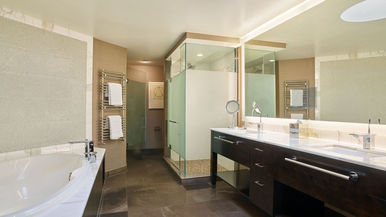 Photo of Bathroom in Crown Center District