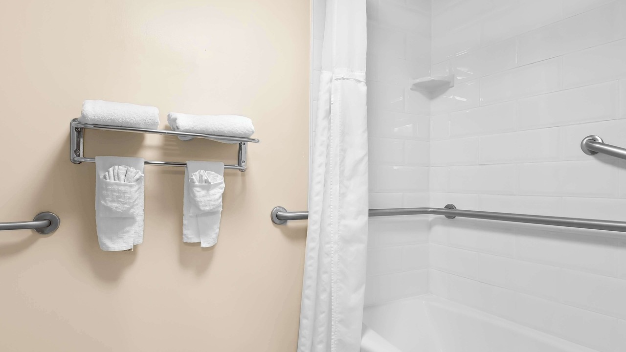 Photo of Bathroom in Dale City