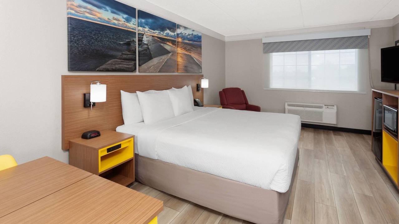 Photo of Bedroom in Arlington Heights