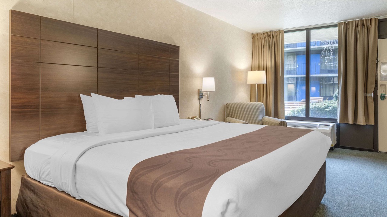 Photo of Bedroom in Tysons