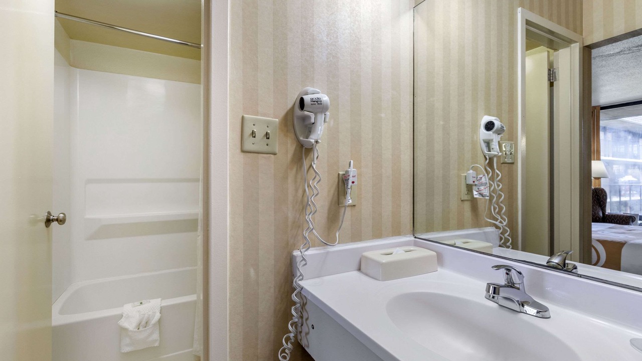 Photo of Bedroom in Tysons