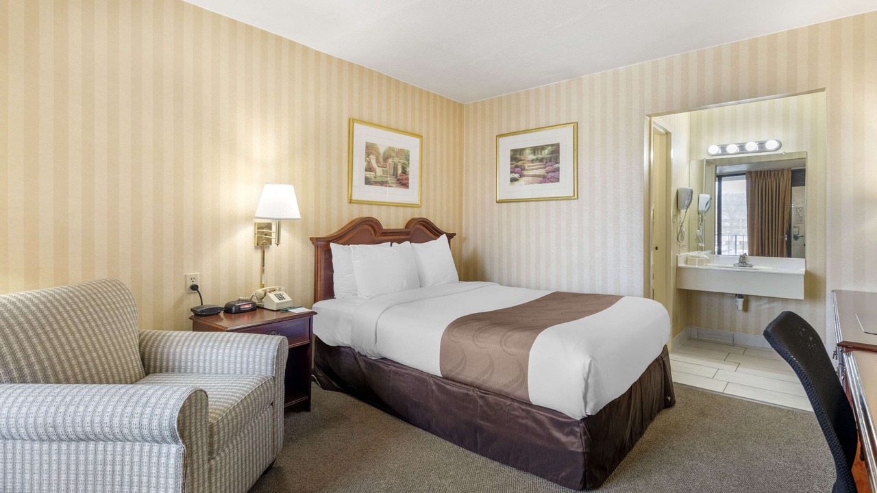 Photo of Bedroom in Tysons
